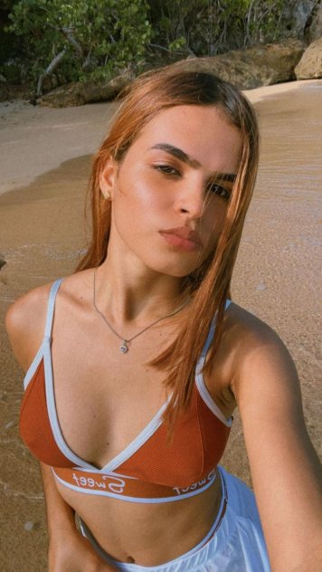 Hola soy Latina estoy en un hotel, ven amor te espero bien sexy
