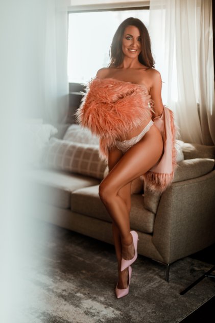 escorts