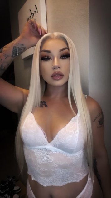 Beautiful Blonde Bombshell