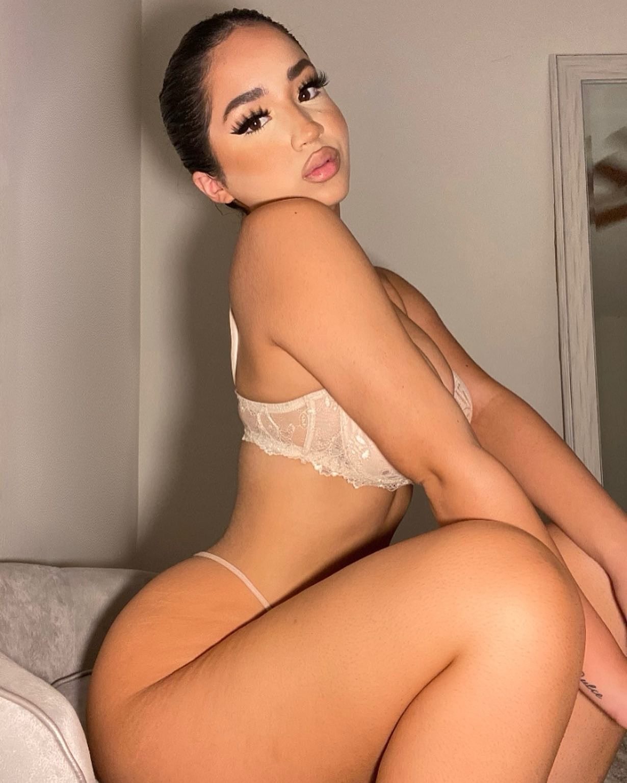escorts
