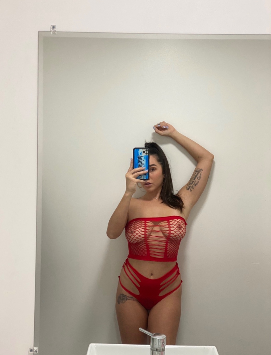escorts