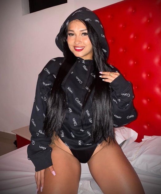 I’m available for hookup and FaceTime fun.