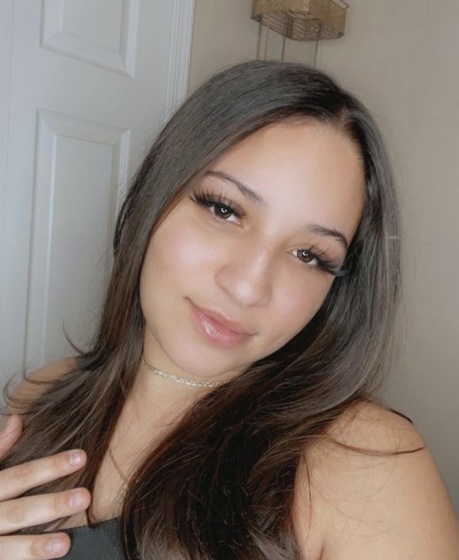 I do face time and sell pictures at cool rateSnapchat:@jjessica2024761