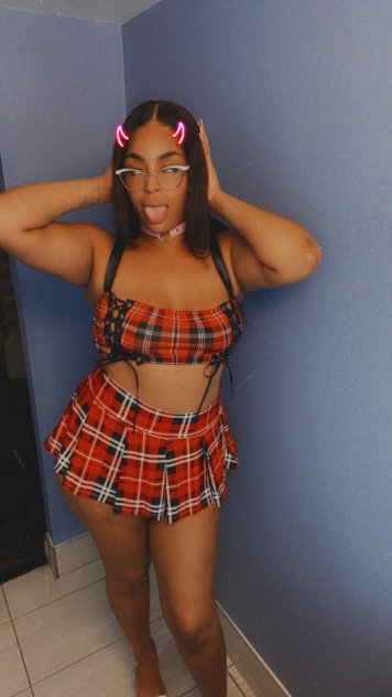 😍 BEAUTIFUL THICK 😋 PUERTO RICAN MAMI😍
