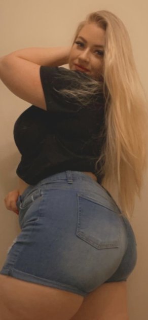 escorts