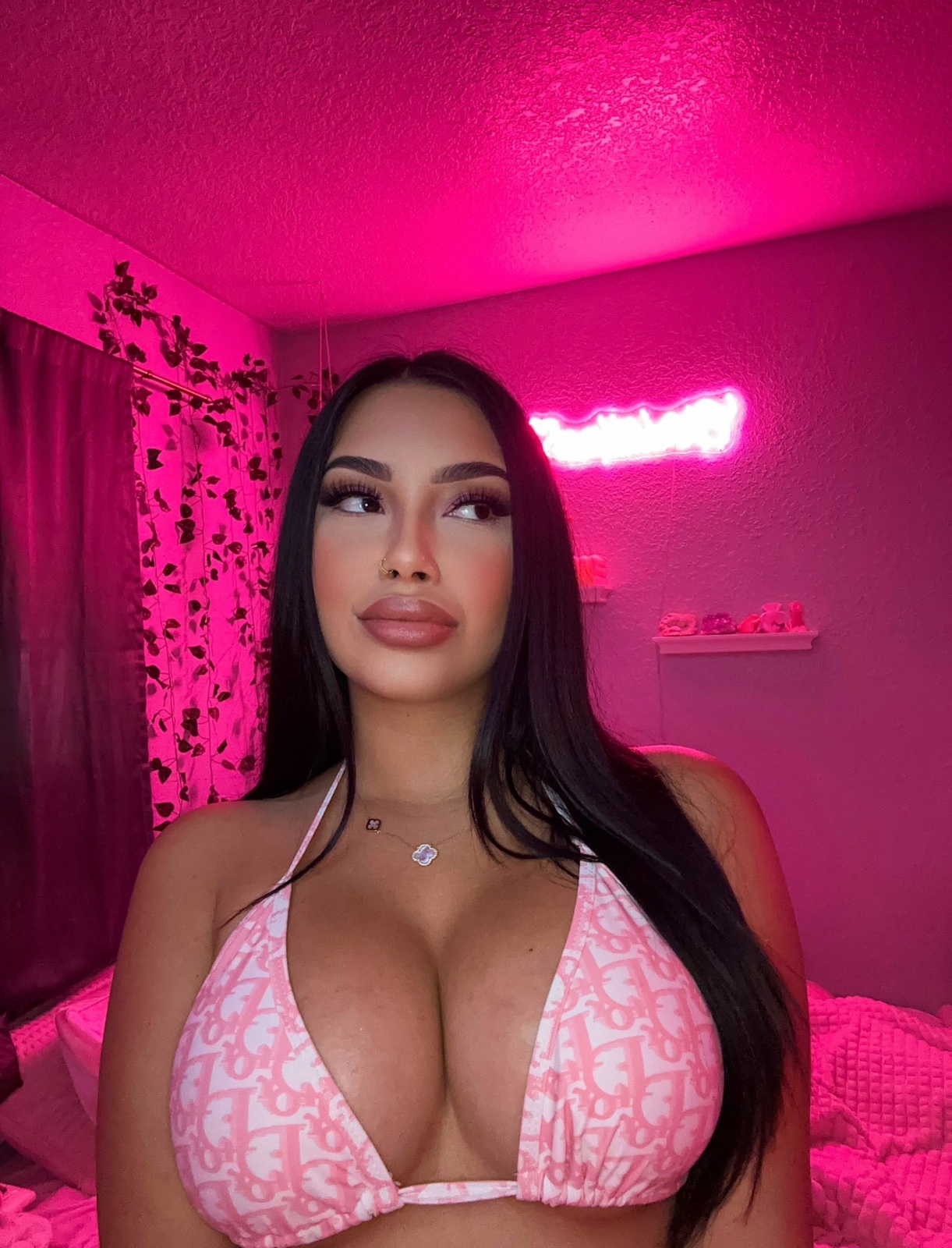 escorts