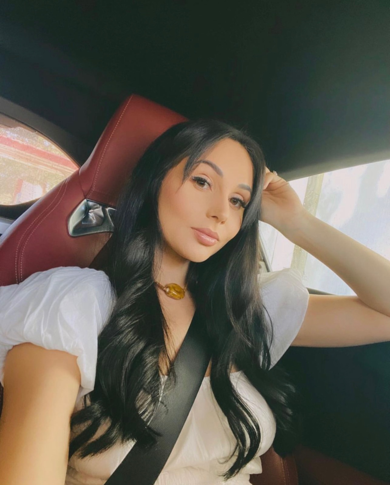 escorts