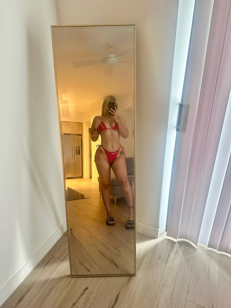 Chica latina disponible 24/7