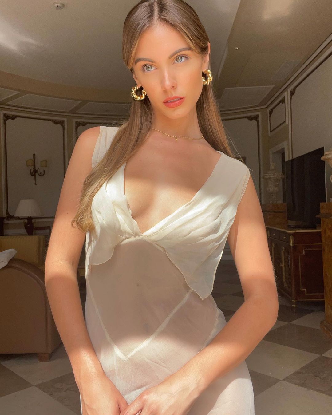 escorts