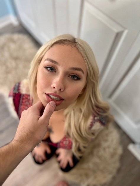I’m available for hook up meet and Fuck