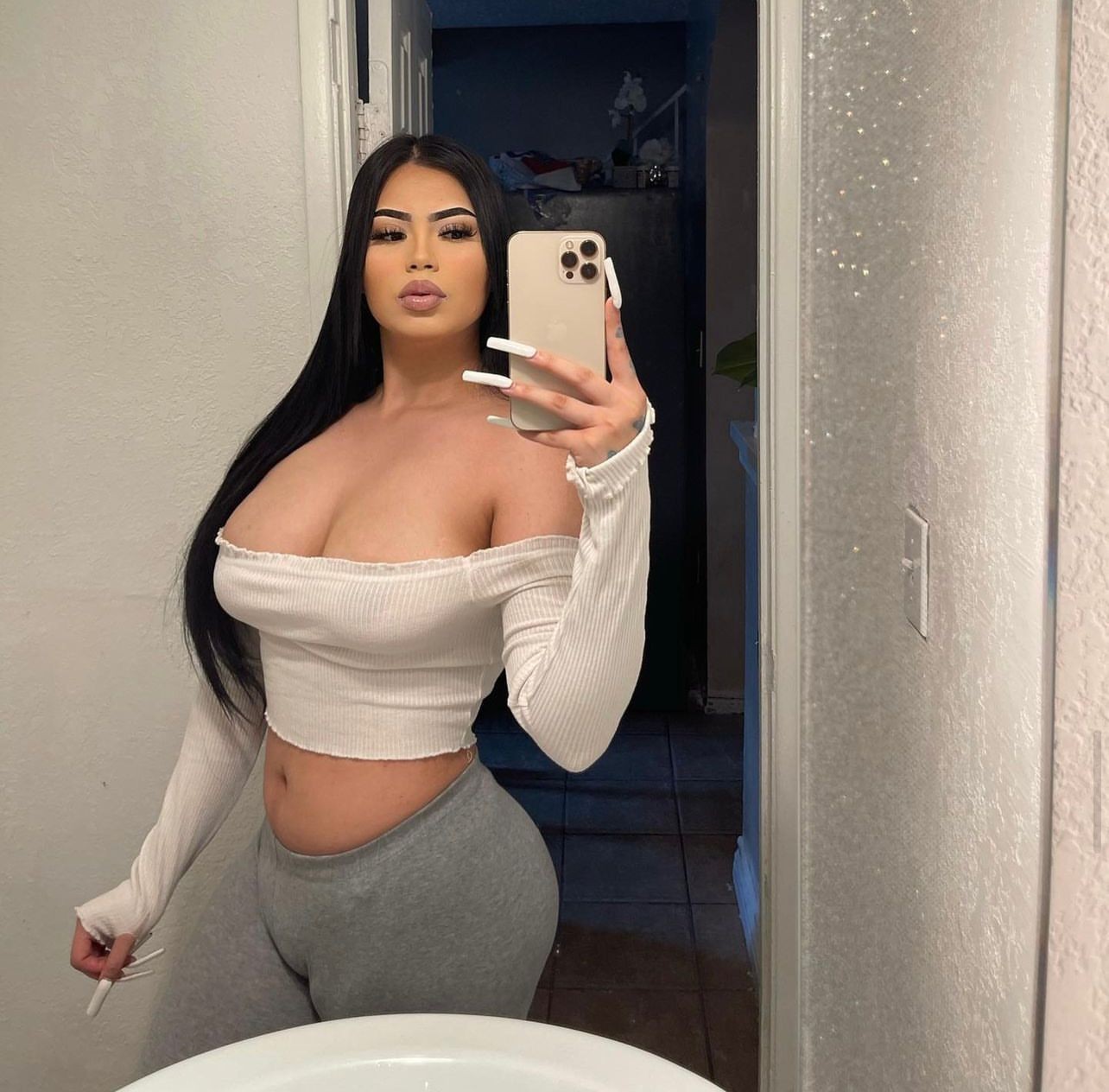 escorts