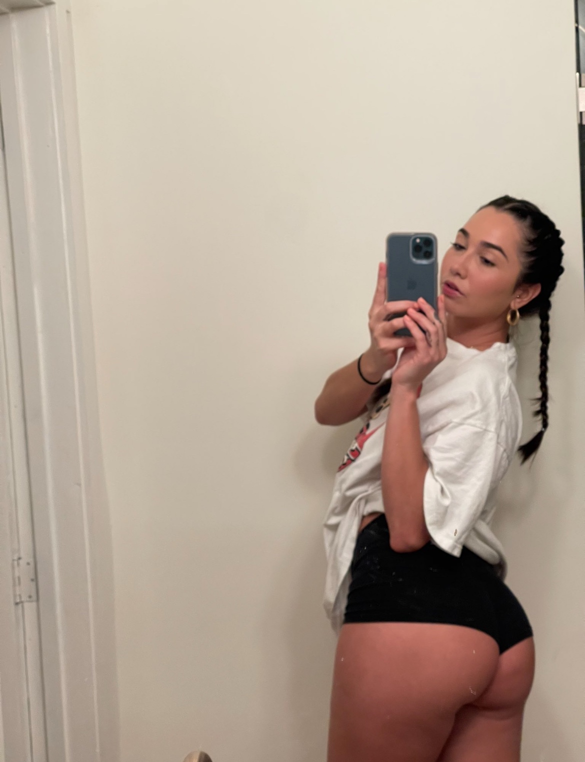 escorts