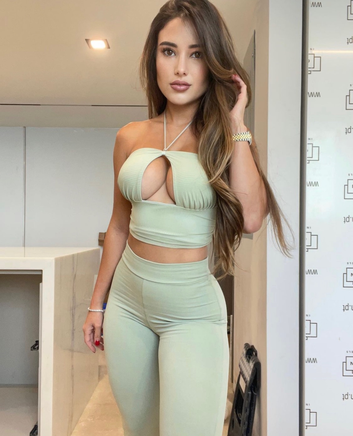 escorts