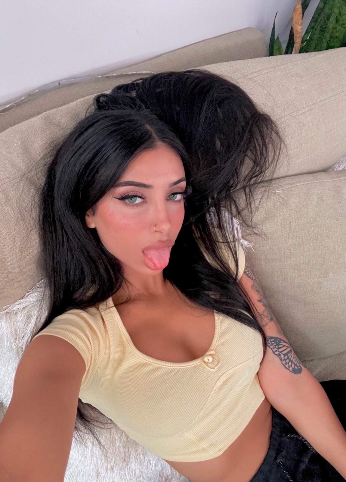 WHERE ARE THE BAD BOYS AT ? LETS HAVE A GOOD TIME! 💋