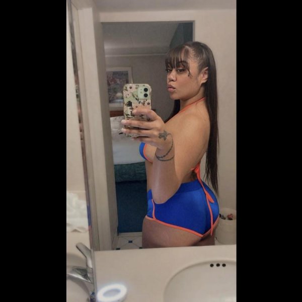Filipina/Latina w NATURAL BIG BUTT🎆 INCALL SPECIAL🎆Si hablo ESPANOL