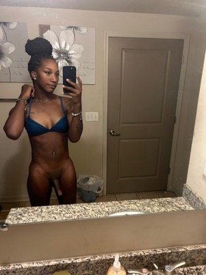 Snapchat me :gabbielar I'm Available For Hookup💋 Come N Fuck Me