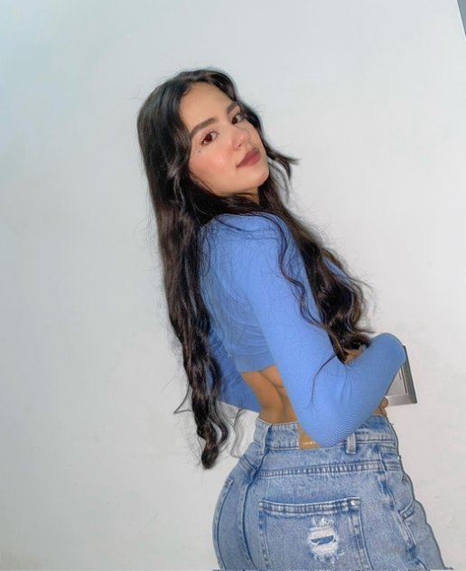 I’m available both incall or outcall service