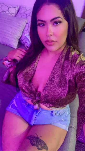 Sexy seductive sweetheart 🫦