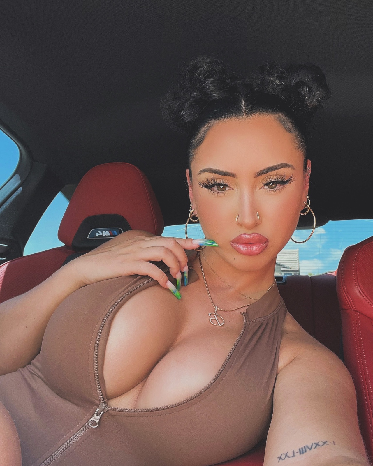 escorts