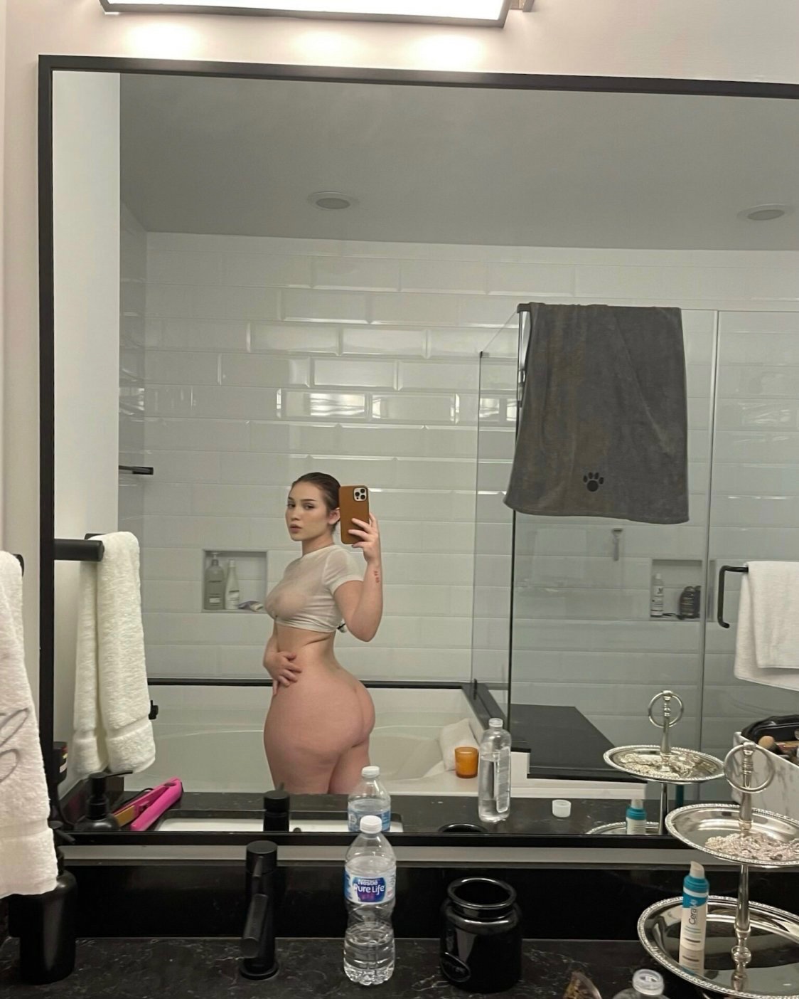 escorts