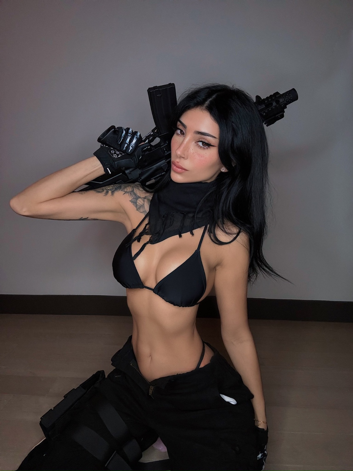 I’M NAUGHTY AND KINKY