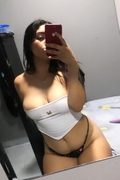 la mas caliente de la zona desde venezuela rica ven a conocerme