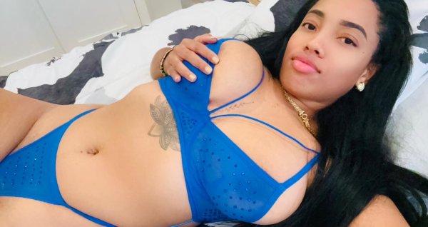 I am sexy latin girl, call me.