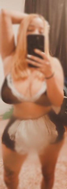 Bombshell Blondie 💣