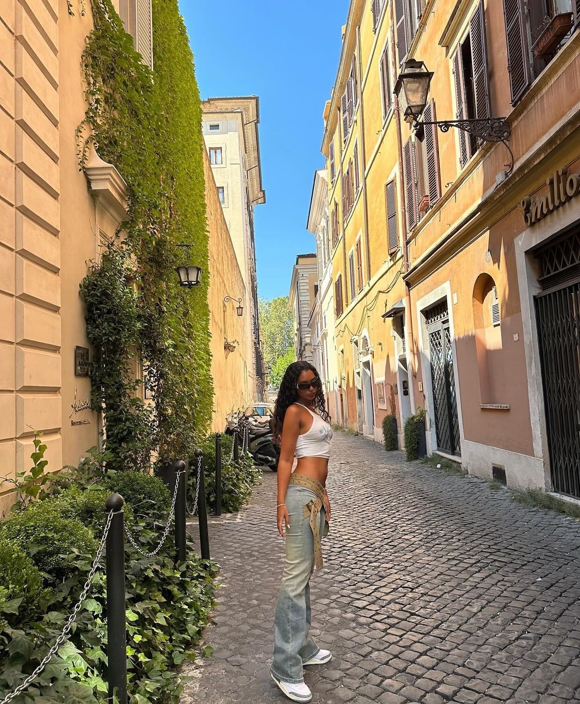 escorts