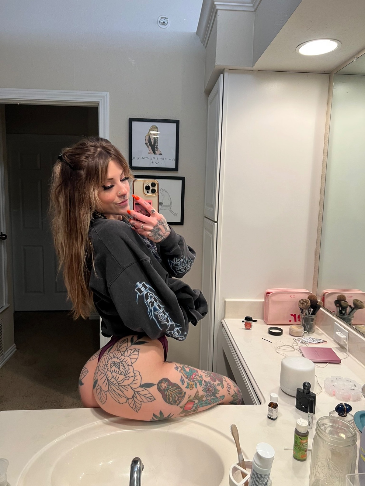 escorts