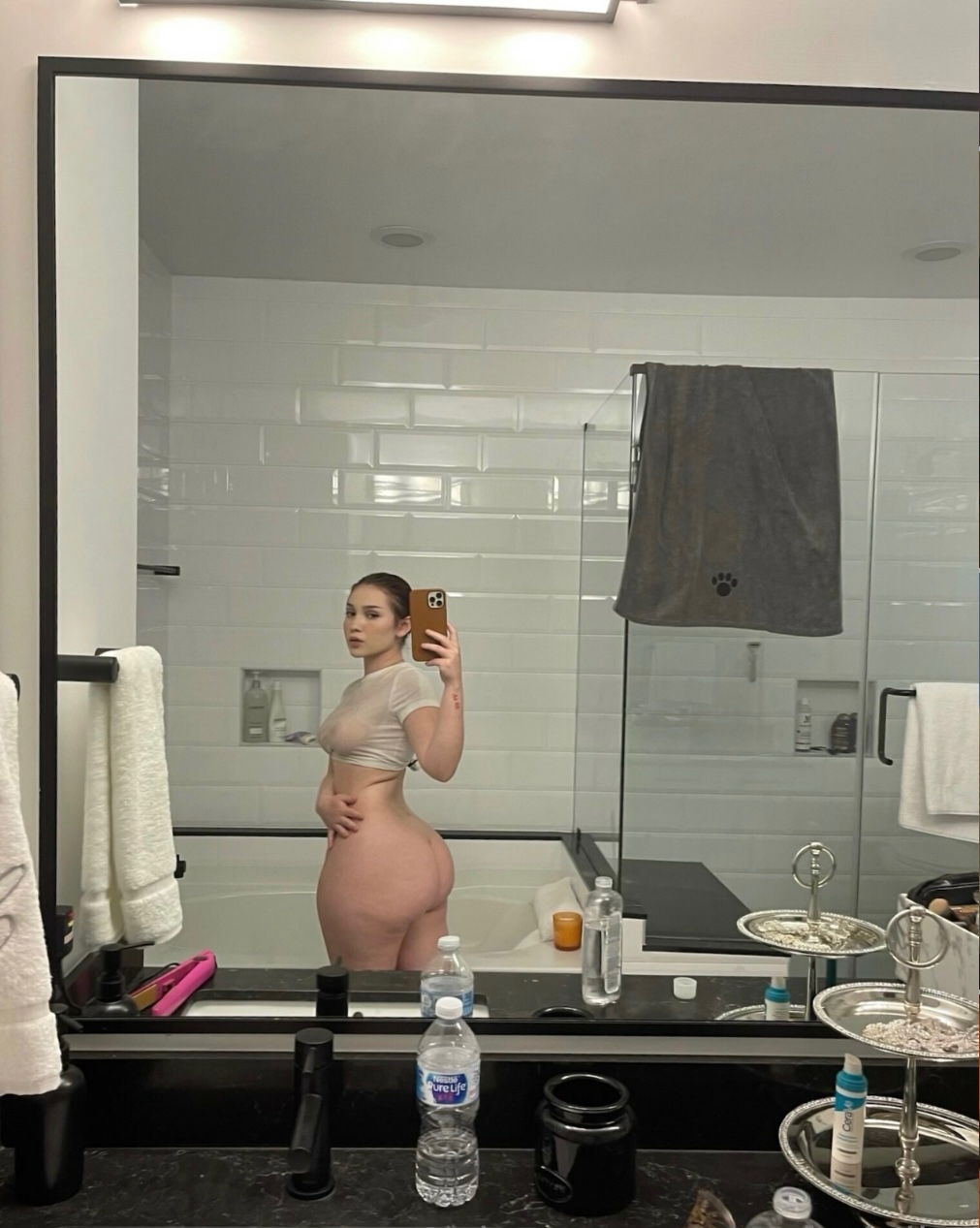 escorts