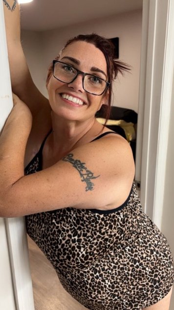 Amazing Busty Mature &Skilled