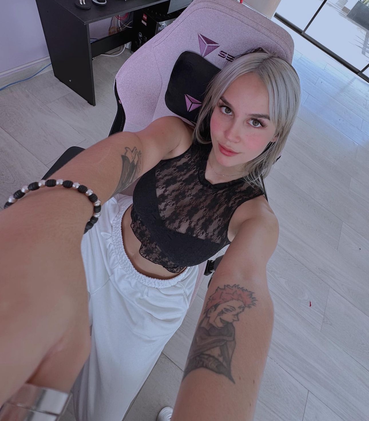 escorts