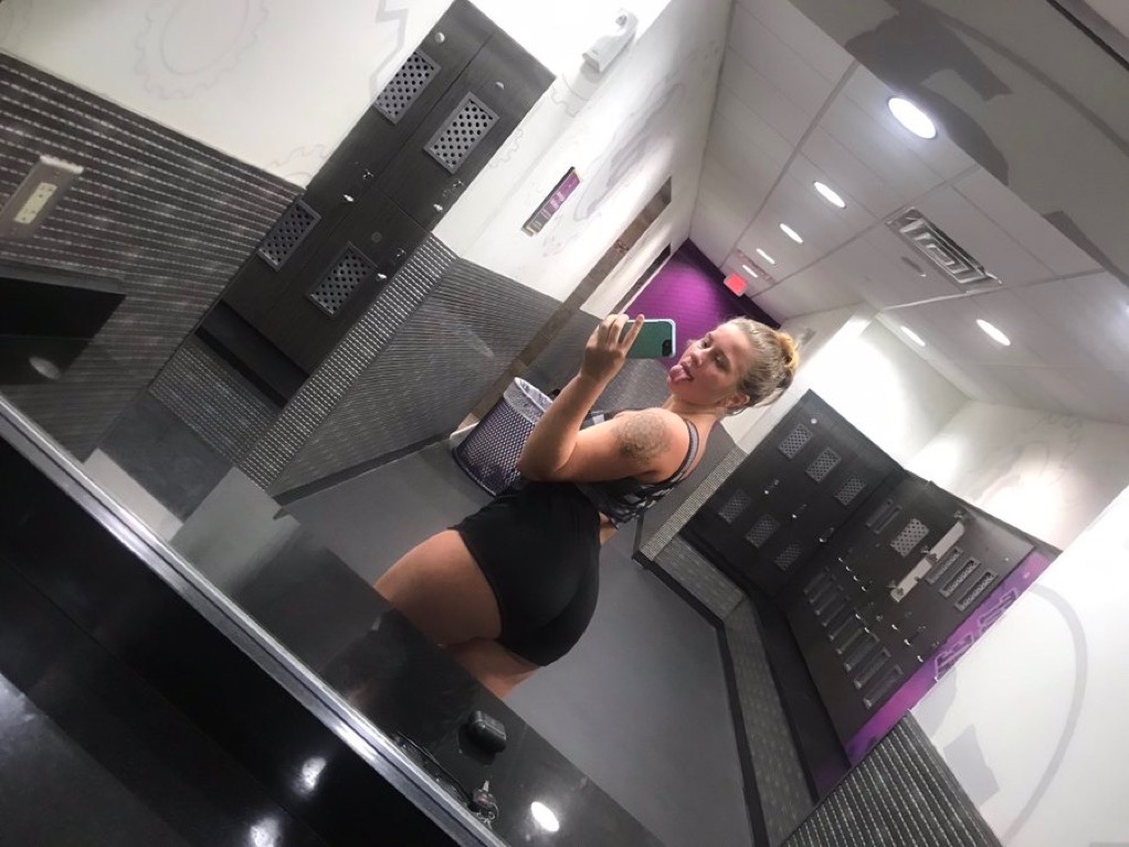 Massage and Hookup service