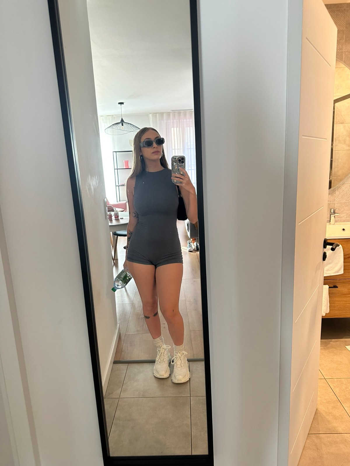 escorts