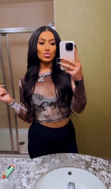 Sexy Brunette Ready To Play..