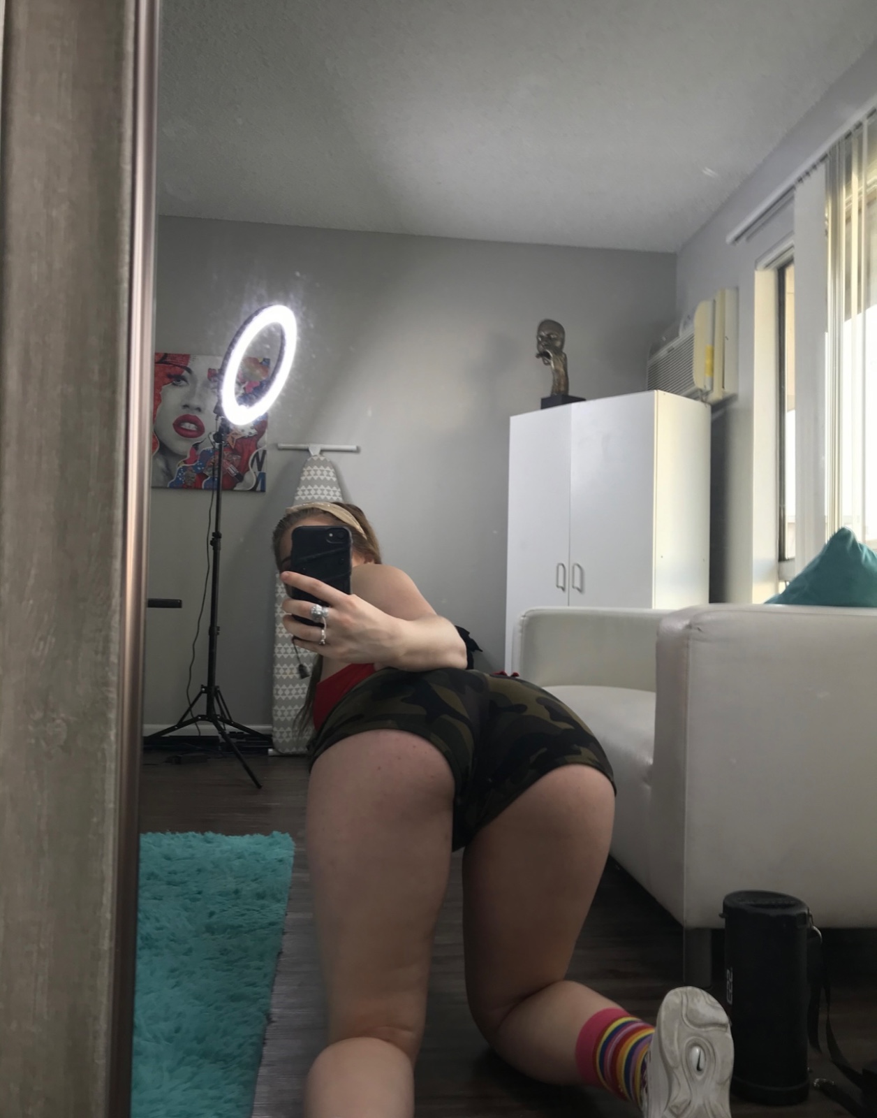 escorts