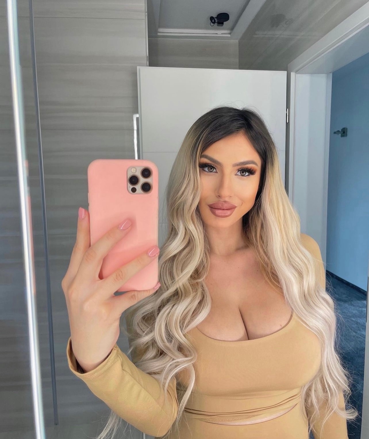 escorts