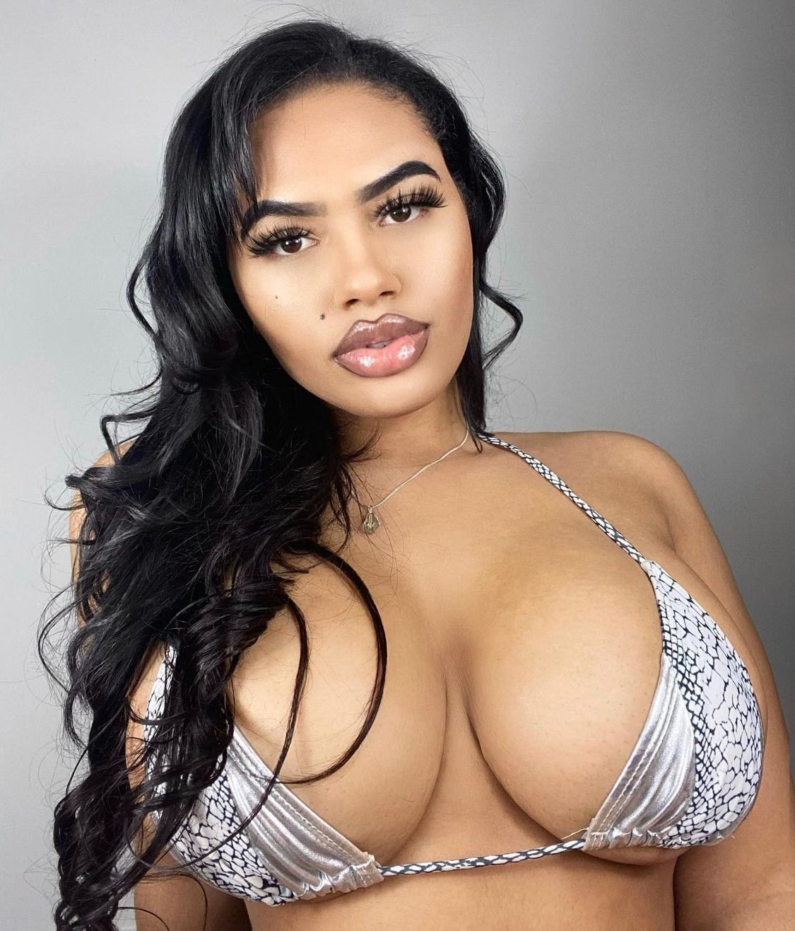 escorts