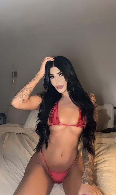 SWEET AND SEDUCTIVE BRUNETTE BEAUTY 💋🎀💦
