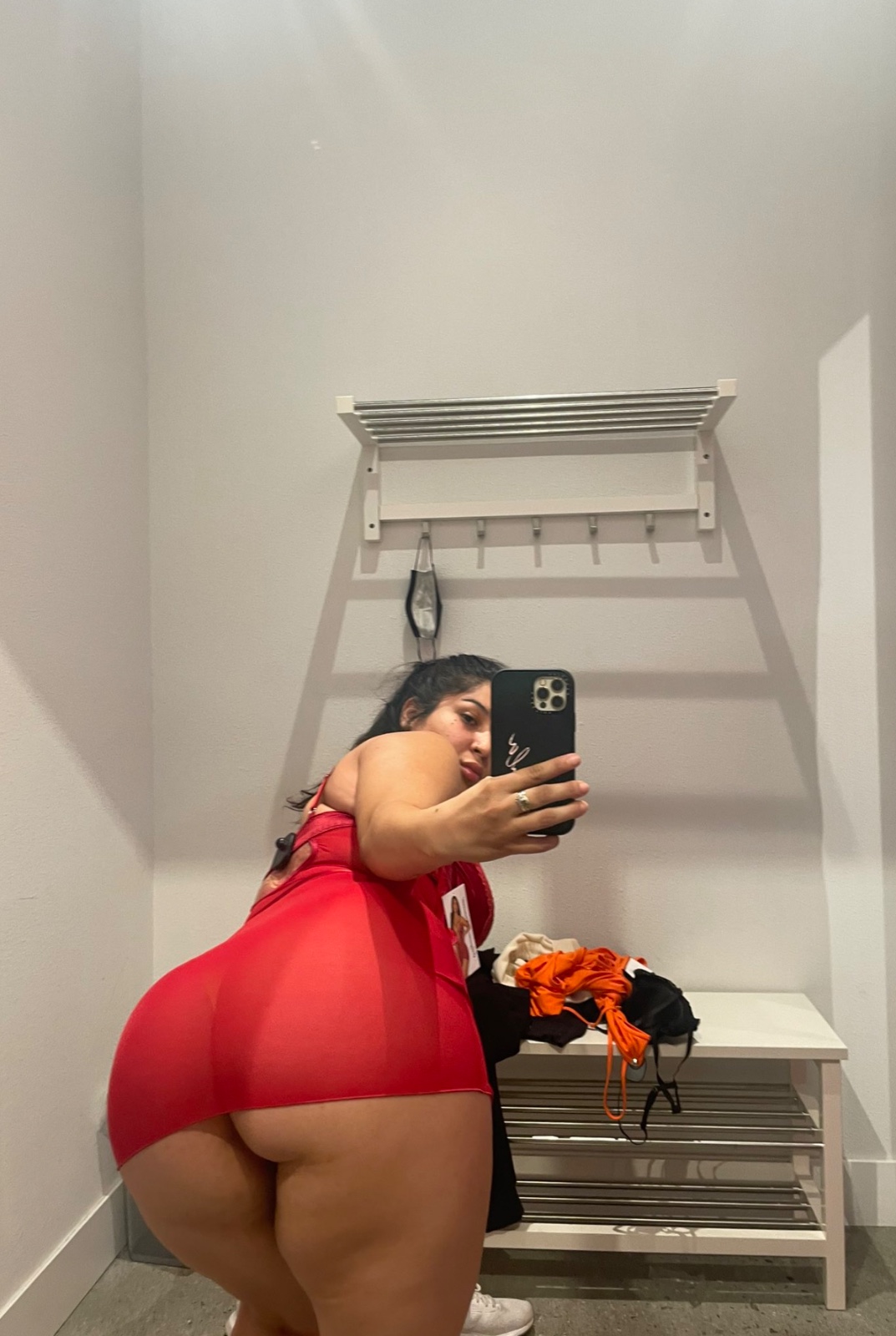 escorts