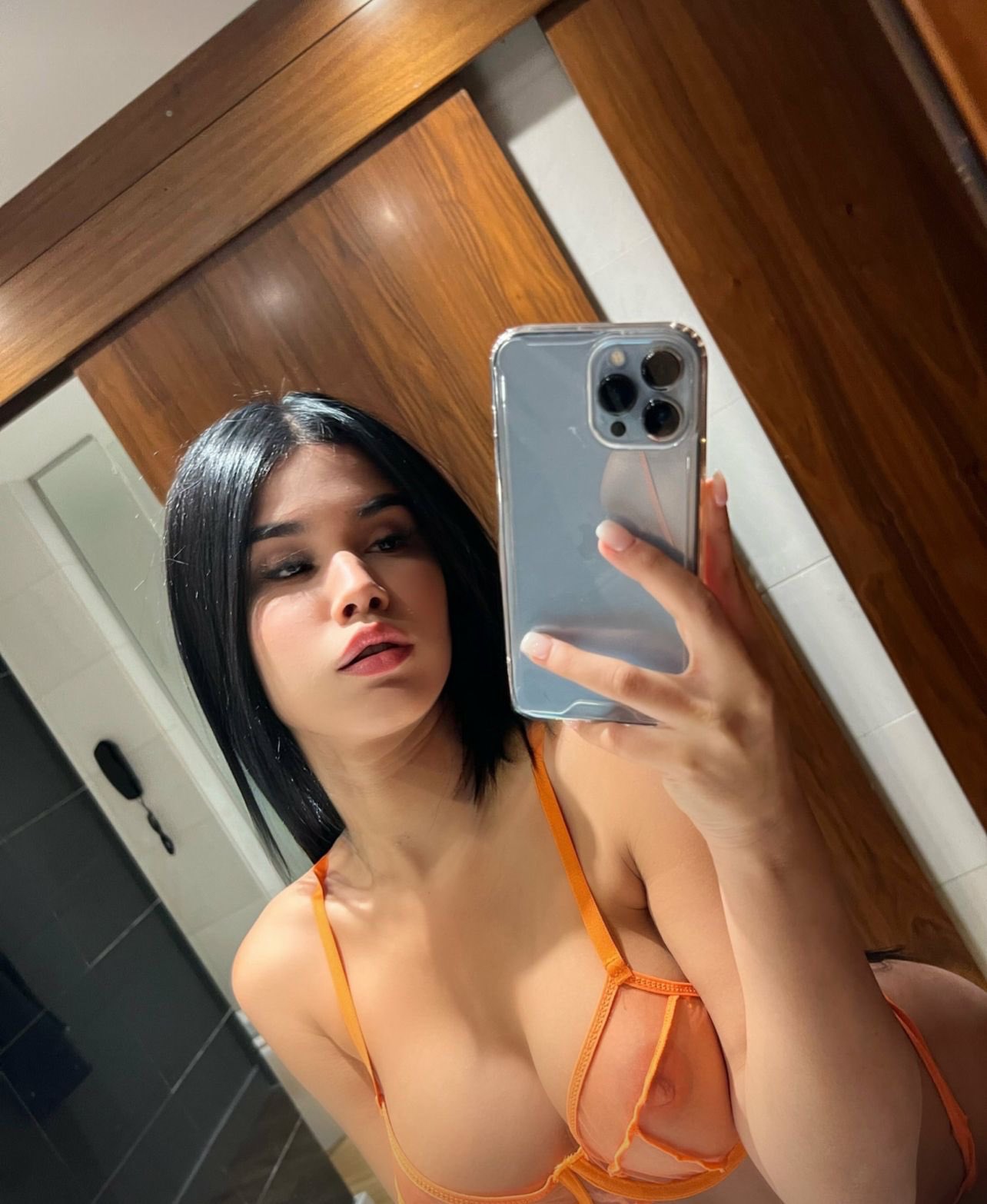 escorts