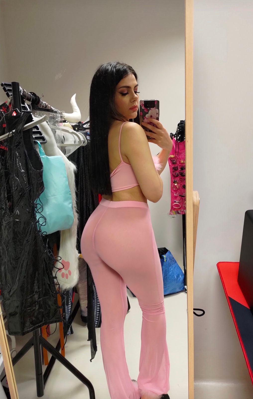 escorts