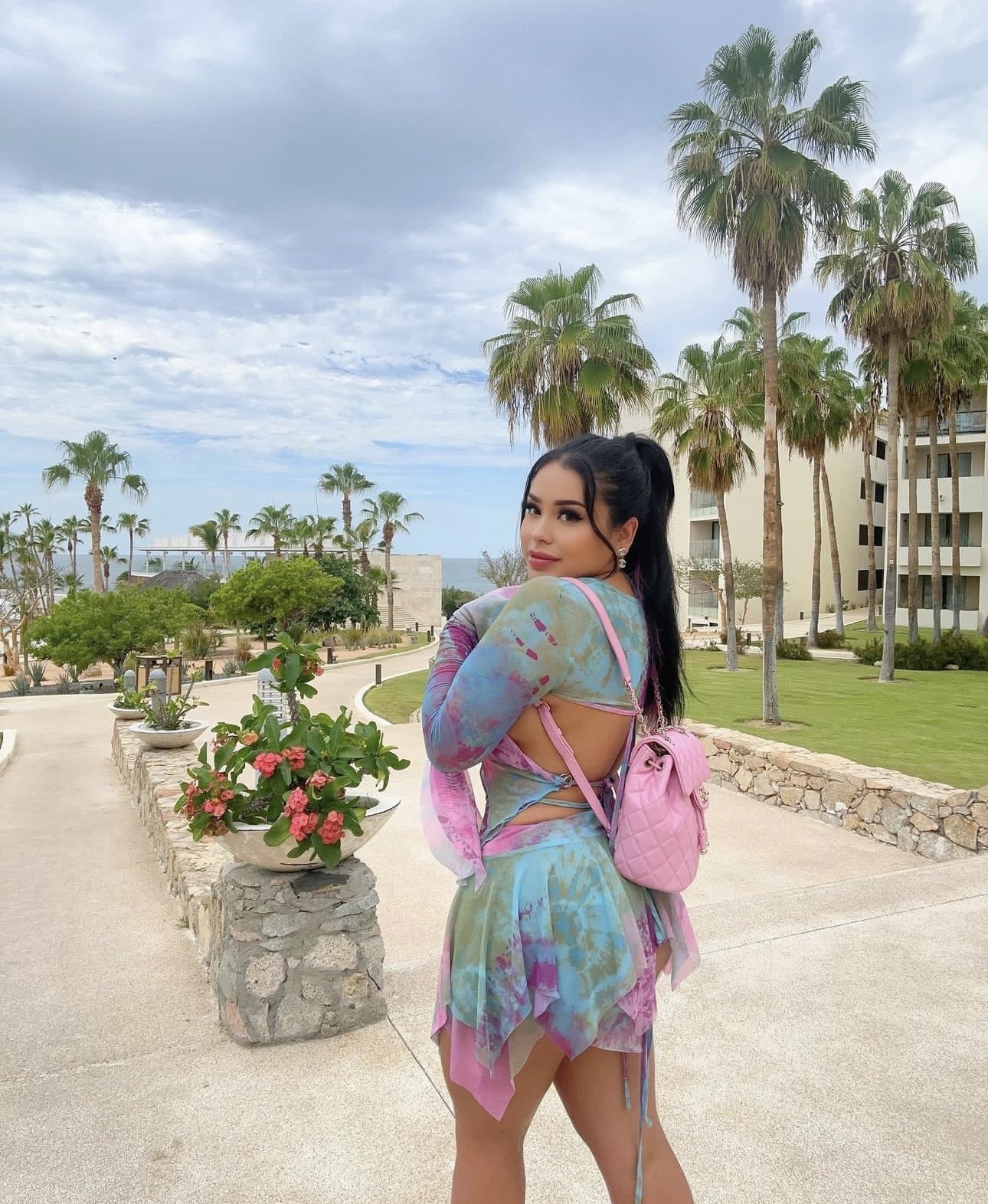 Natasha_00189 i squirt and ride really sweet 💦 💕☺️