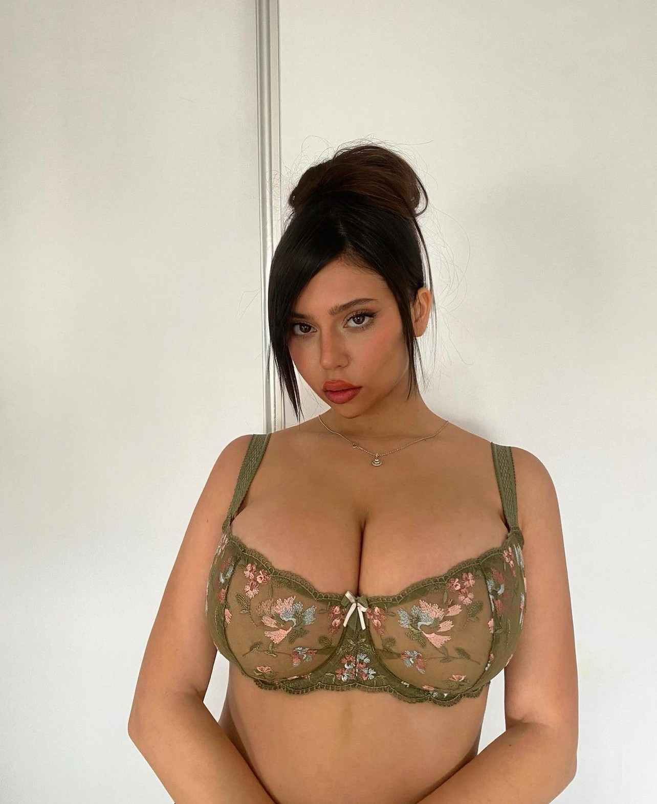 escorts