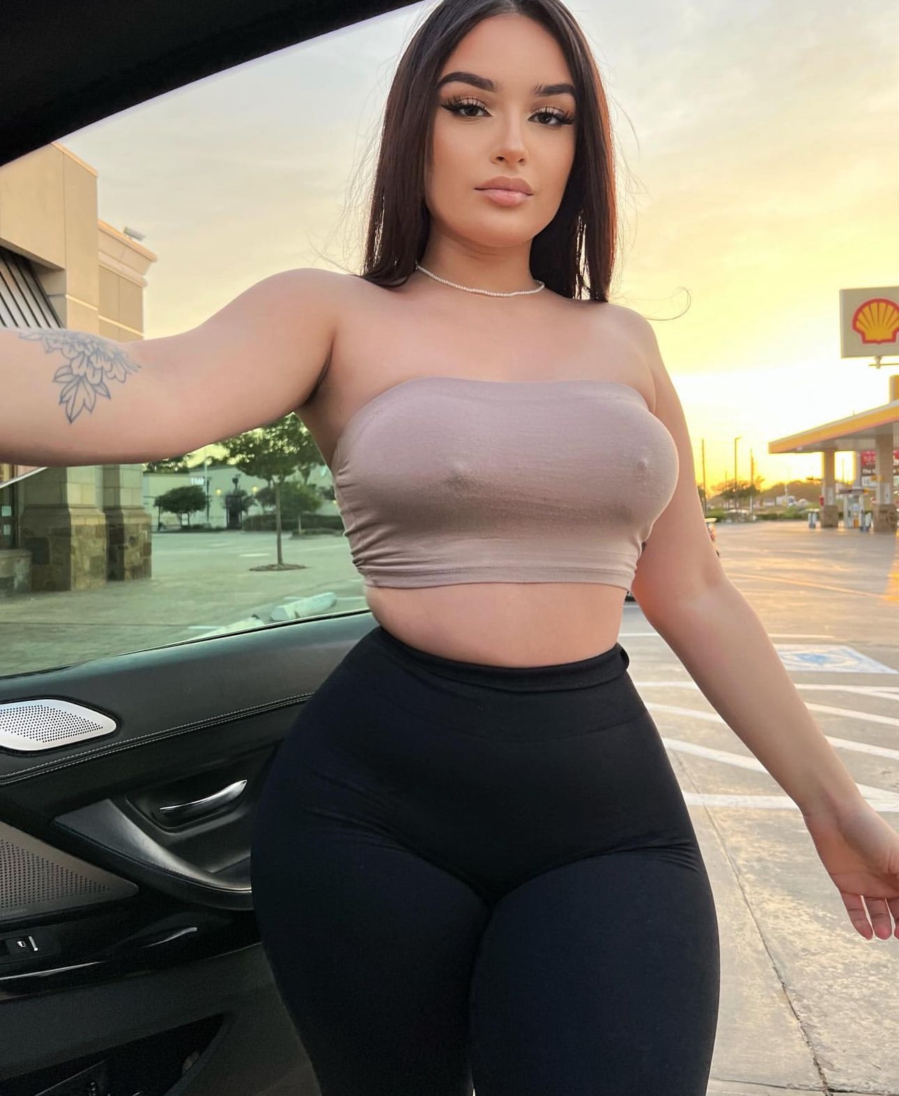 escorts