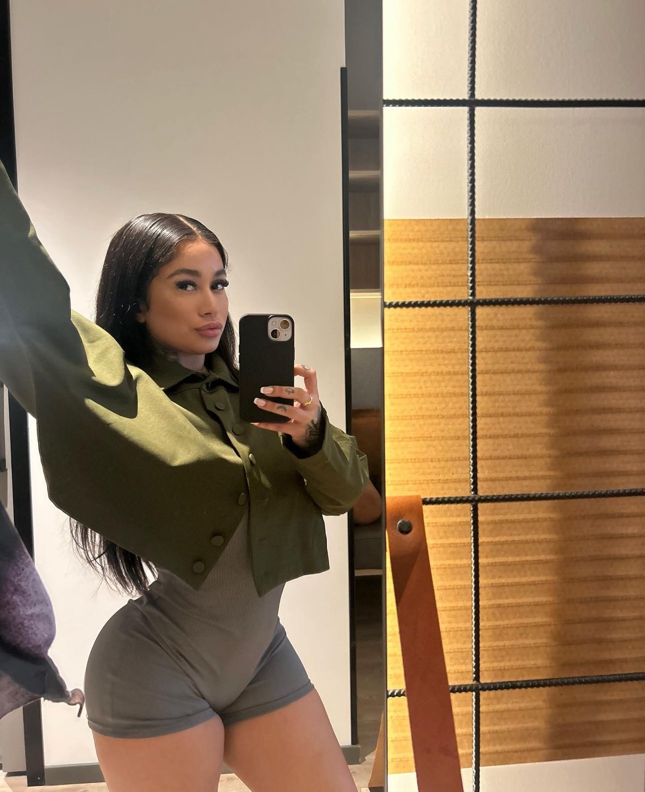 escorts