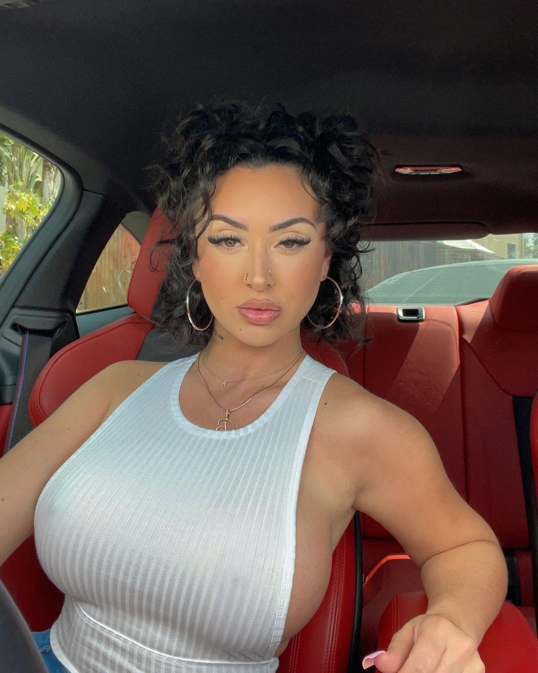 escorts