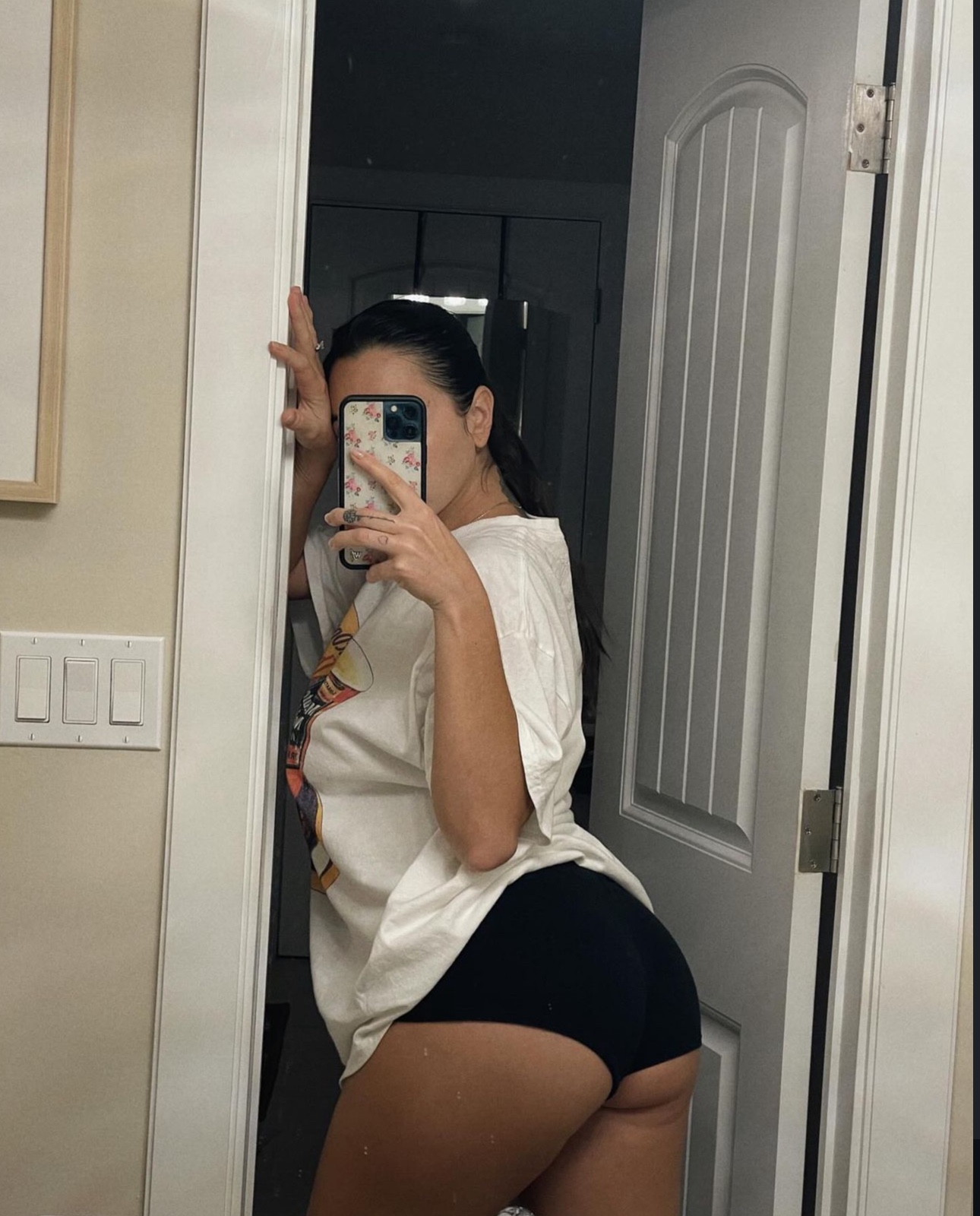 escorts