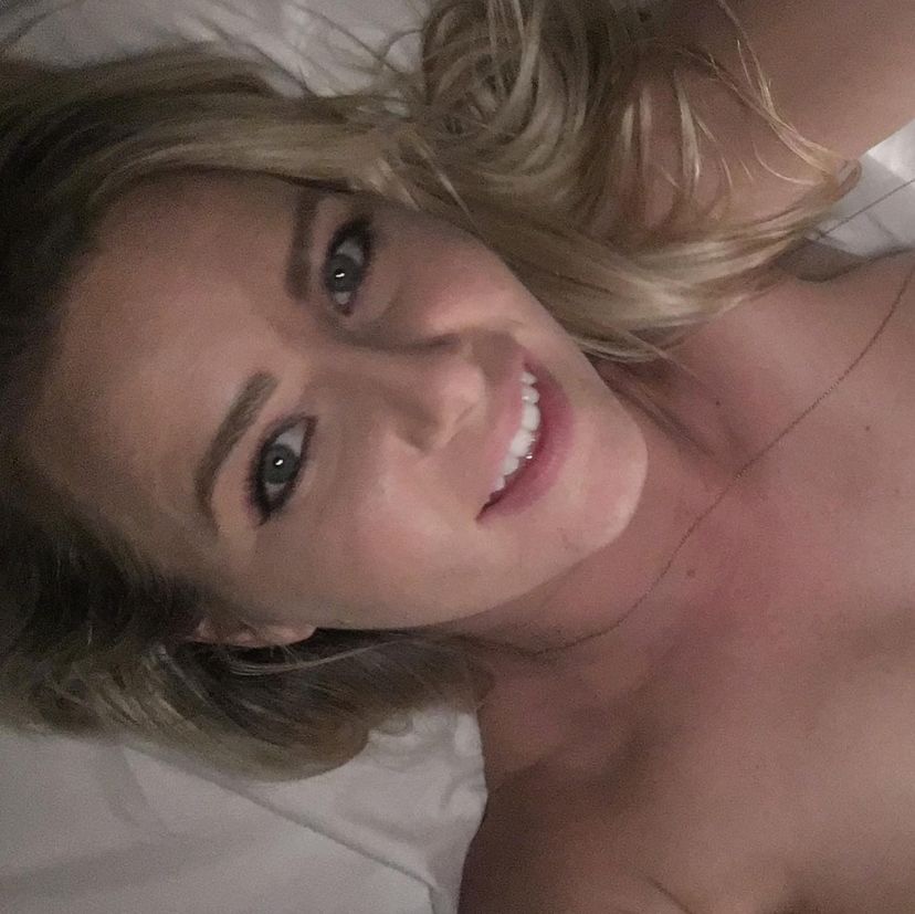 HORNY LET’S HOOKUP 🍆💦🍑 AVAILABLE FOR BOTH INCALL / OUTCALL +1 520-254-4415